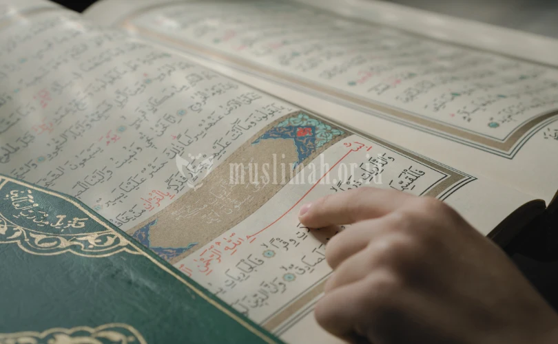 Hukum membaca Al Quran tanpa berwudhu